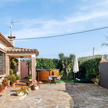 Casa Ayala *
